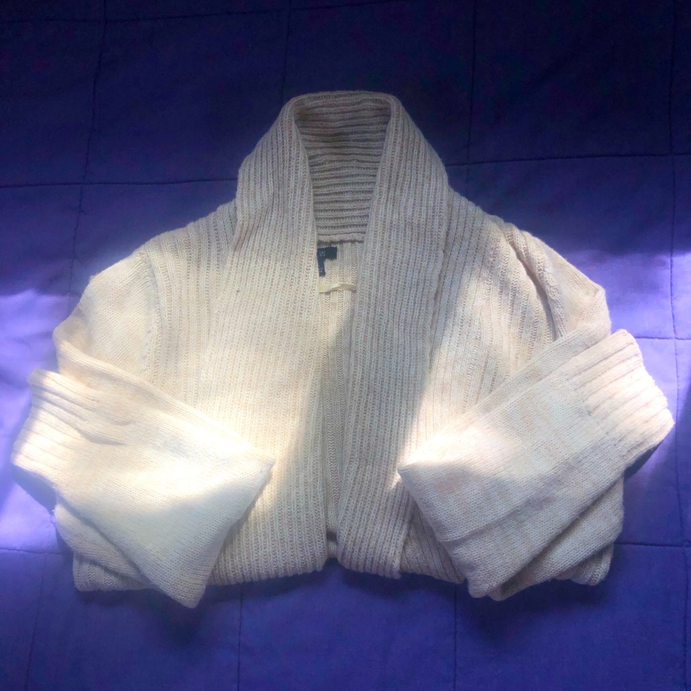 🔳Super cute cardigan 🔳